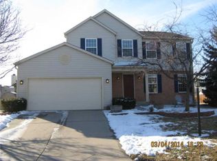916 Falkirk Cir, Greenwood, IN 46143