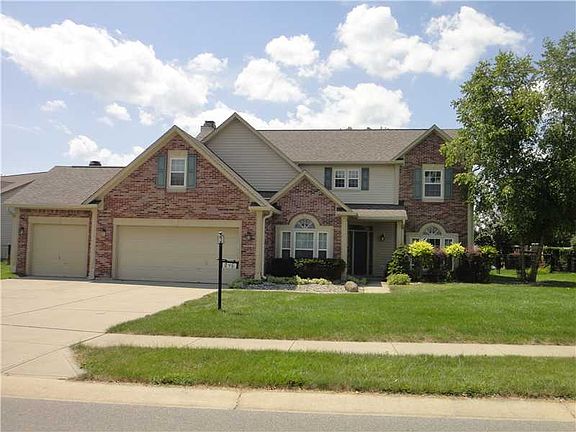 3rd image of 846 Waveland Ln