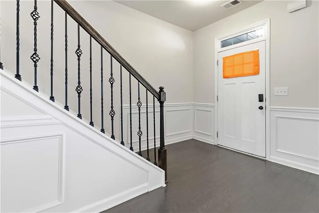 5 bed, 2.5 bath, 3170 sqft, $3,500 — Photo 4