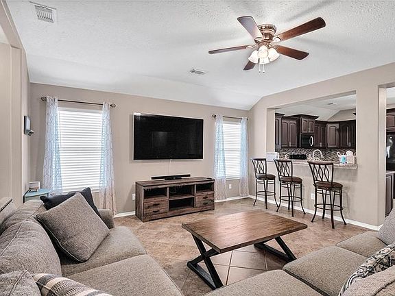 4th image of 9534 Pennant Park Ct