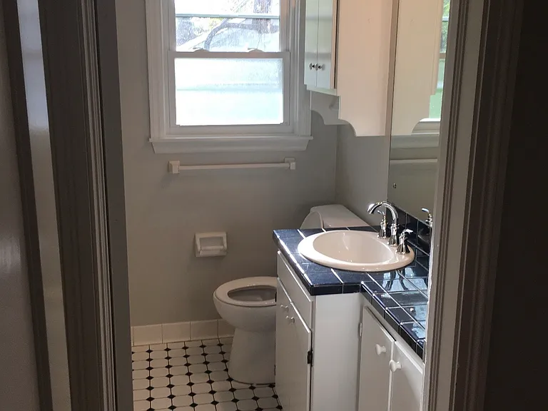 760 Sheridan Rd — Photo 6