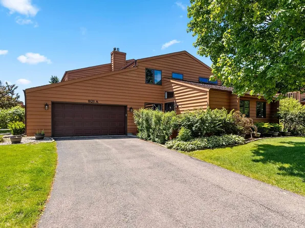 921 E Windfield Pl APT A, Appleton, WI 54911