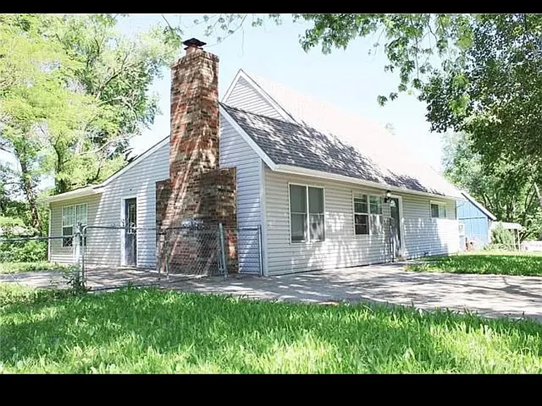 4730 Melody Ln — Photo 3