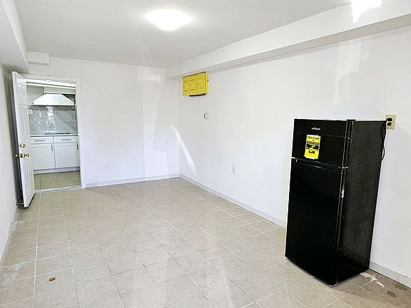 2nd image of 348 Mosel Ave #1F