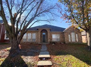 5828 Carroll Dr, The Colony, TX 75056