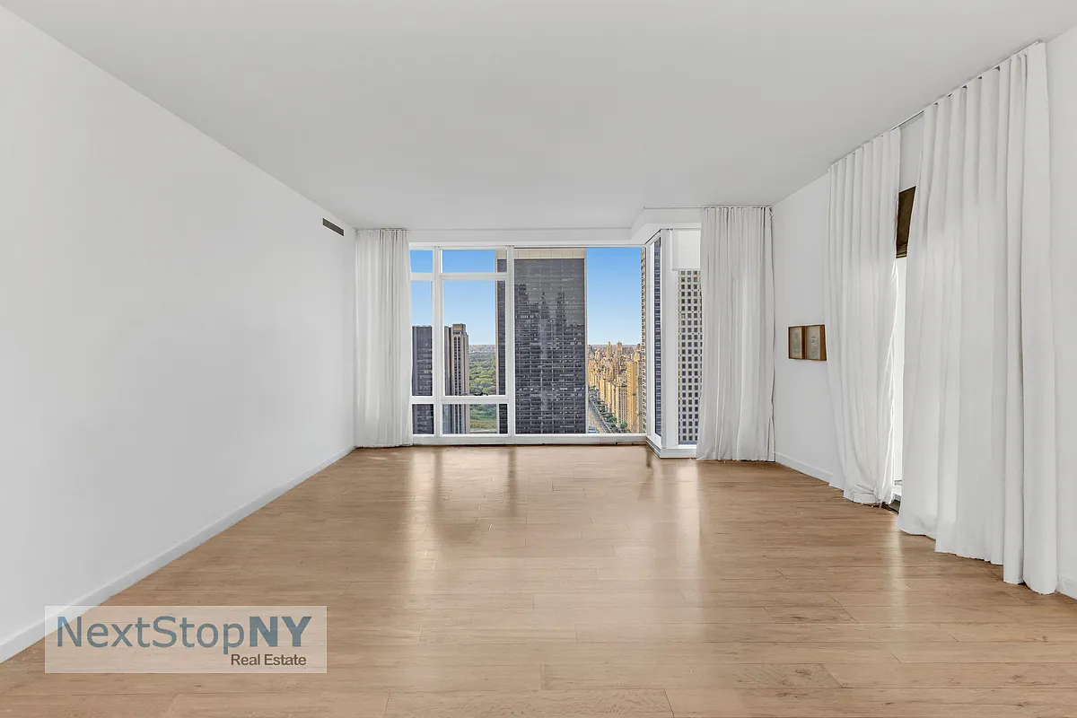 20 West 53rd Street — Photo 1
