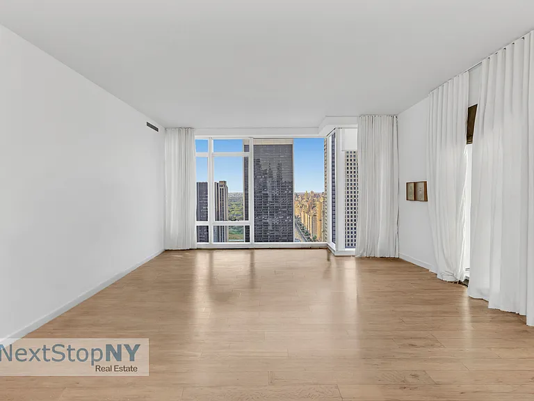 20 W 53rd St #36A — Photo 1