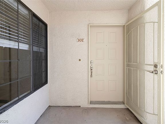 3rd image of 2643 S Durango Dr APT 102