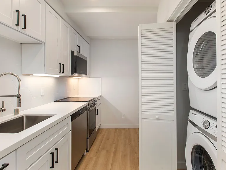 839 Broderick St #890R — Photo 2