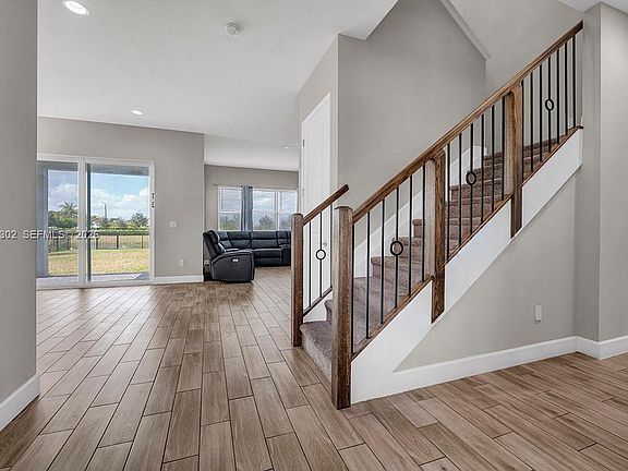 4th image of 4655 Citron Way
