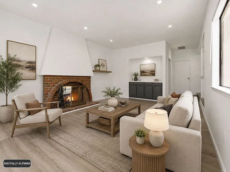 800 Locust Dr — Photo 21