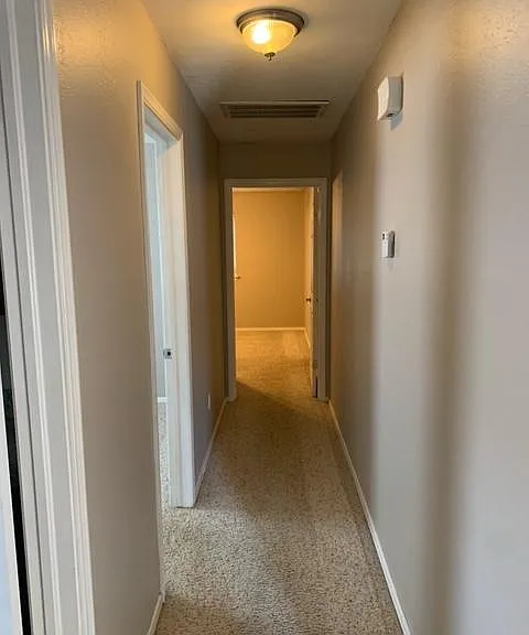 2105 Fox Ave — Photo 9