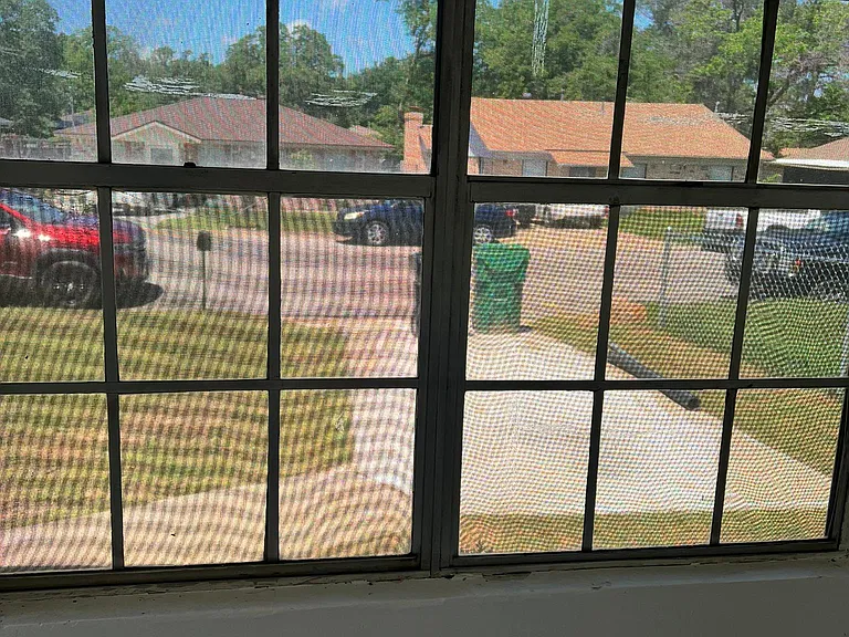 624 Park Ln — Photo 10