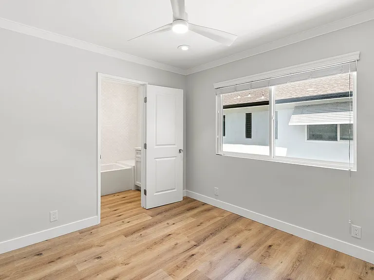 1063 Dover Dr — Photo 8