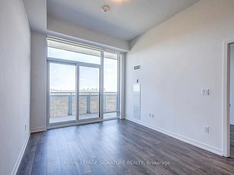 2520 Eglinton Ave W #1408 — Photo 3