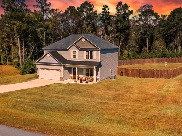 452 W Huckleberry Way, Rocky Point, NC 28457