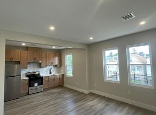 915 Grove St APT 3, Irvington, NJ 07111