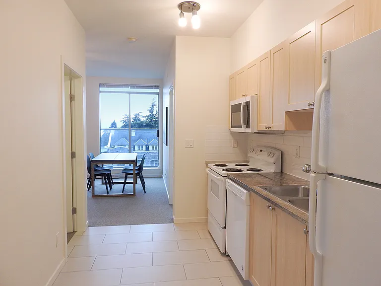 6005 Walter Gage Rd #D2 — Photo 5