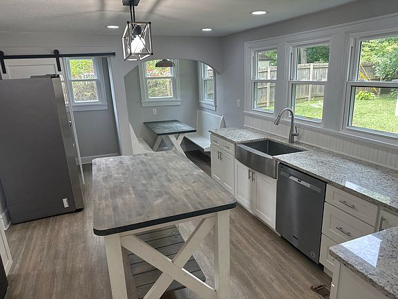 4th image of 2647 Woodrow Dr