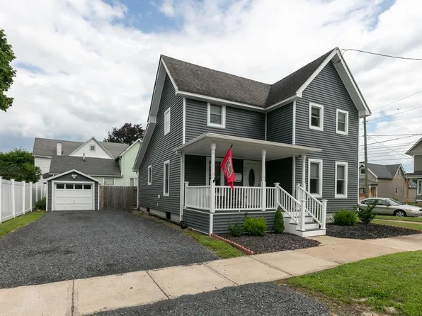 132 Decatur St, Corning, NY 14830