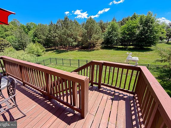 4th image of 23642 Hansel Ct