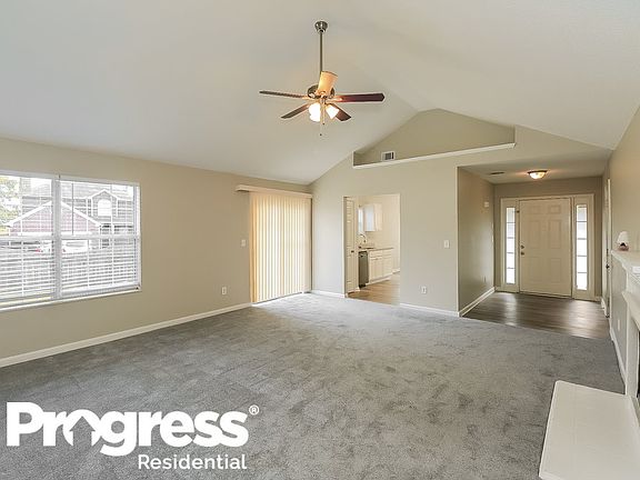 3rd image of 5862 Ravensway Dr