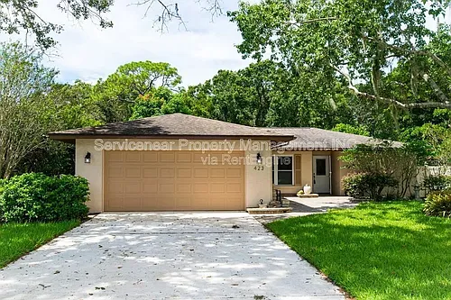 423 Whispering Oaks Ct Photo 1