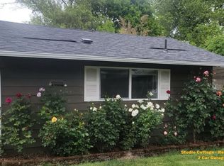 425 NE Jackson St APT B, Hillsboro, OR