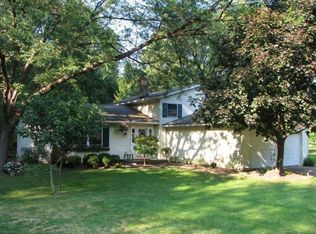 8327 Paddock Ct, Mentor, OH 44060