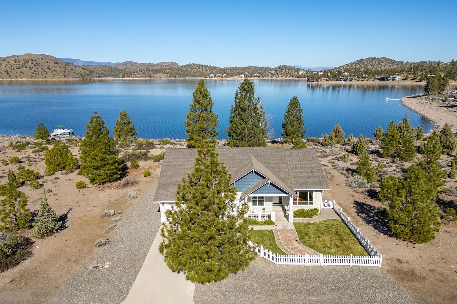 5059 Indian Island Dr photo 1