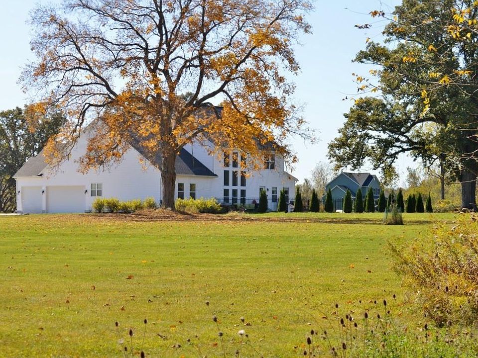 1st image of 112 Carlingford Dr