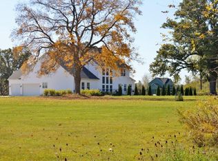 112 Carlingford Dr, Granville, OH 43023