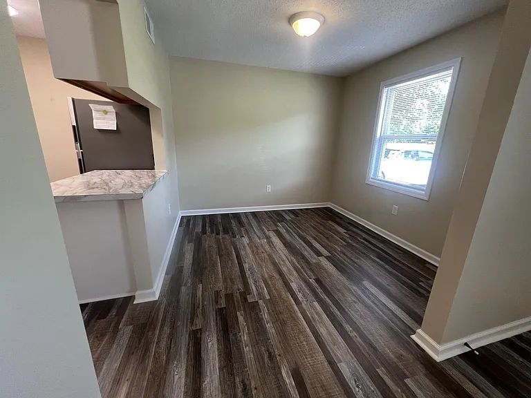 907 Hillwood Dr #C — Photo 6