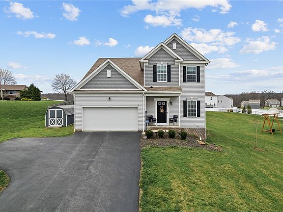 3rd image of 155 Heathfield Dr