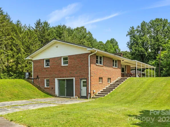 100 Nimitz Dr, Brevard, NC 28712