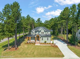 15 Independence Dr, Smithfield, NC 27577