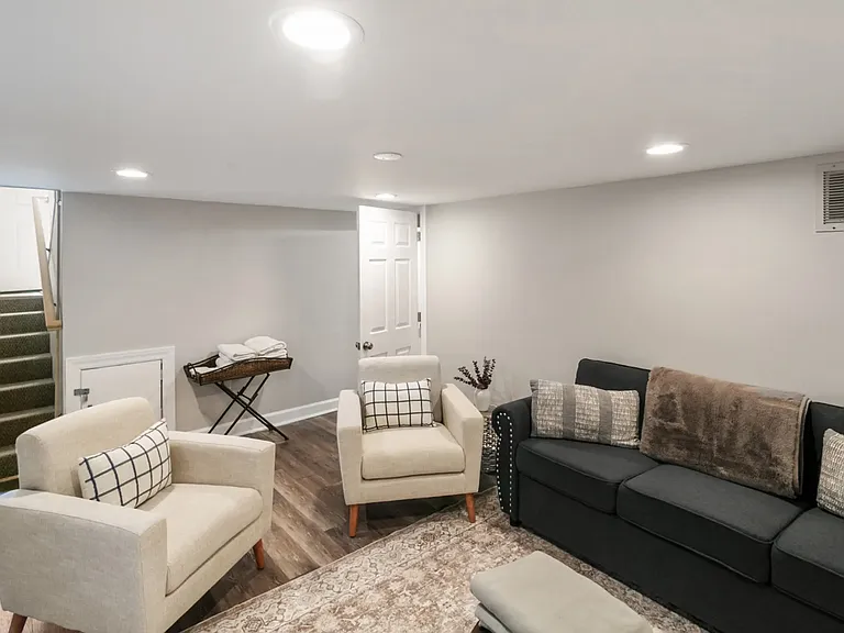 305 W Park Ave #1 — Photo 17