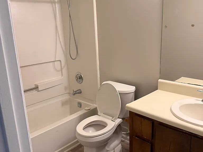 663 Windhaven Dr — Photo 17