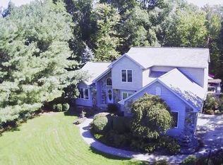 109 Boston Lake Dr, Valley City, OH 44280