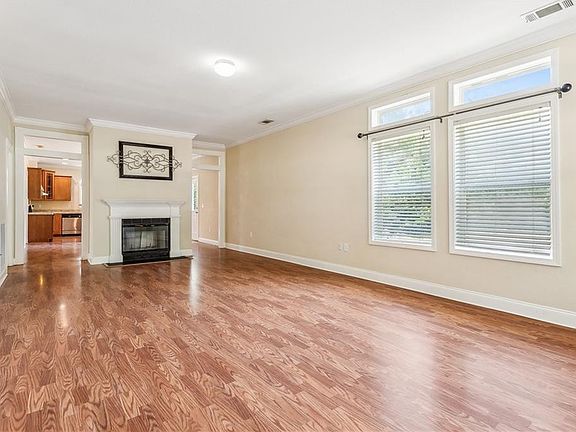 2nd image of 20446 Fairhaven Rd