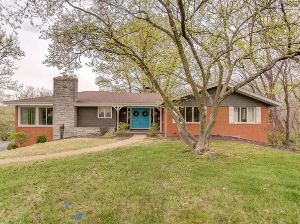 121 Roberta Ln, Belleville, IL 62223