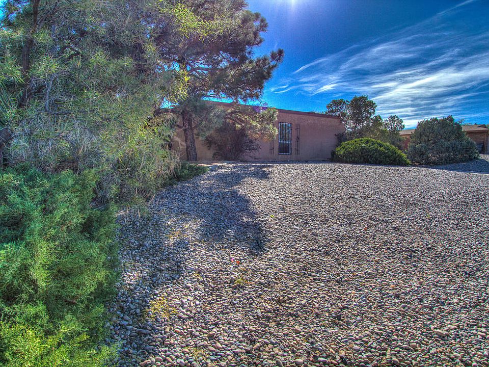 1st image of 5220 Ironwood Dr NW