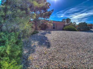 5220 Ironwood Dr NW, Albuquerque, NM 87114