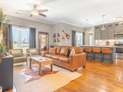 3303 Gallatin Pike #204, Nashville, TN, 37216