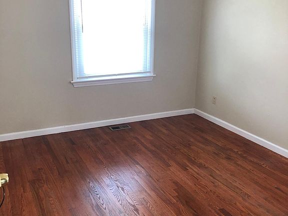 3rd image of 4504 Saint Leo Ln