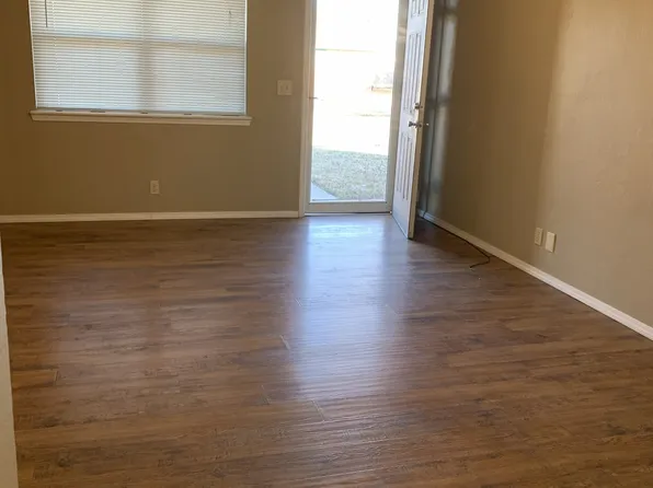 205 Maple St, Elgin, OK 73538