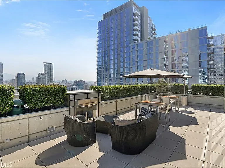 1155 S Grand Ave #1314 — Photo 30
