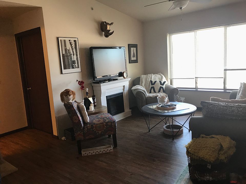 2nd image of 1032 Newton Rd APT 12