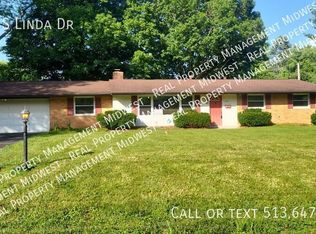 2264 S Linda Dr, Bellbrook, OH 45305