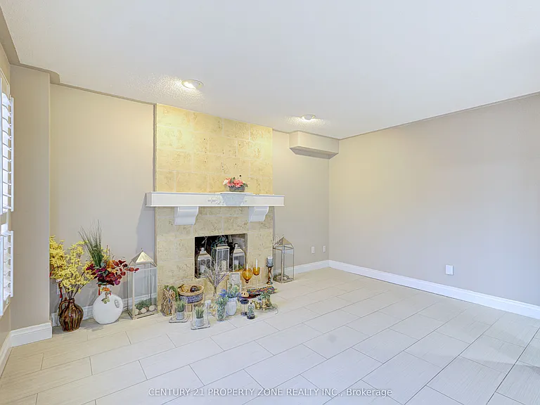 4 Compton Ct — Photo 11